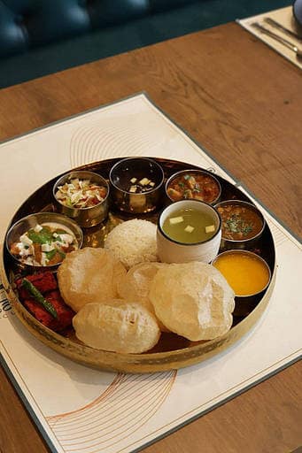 Aamras Utsav Thali