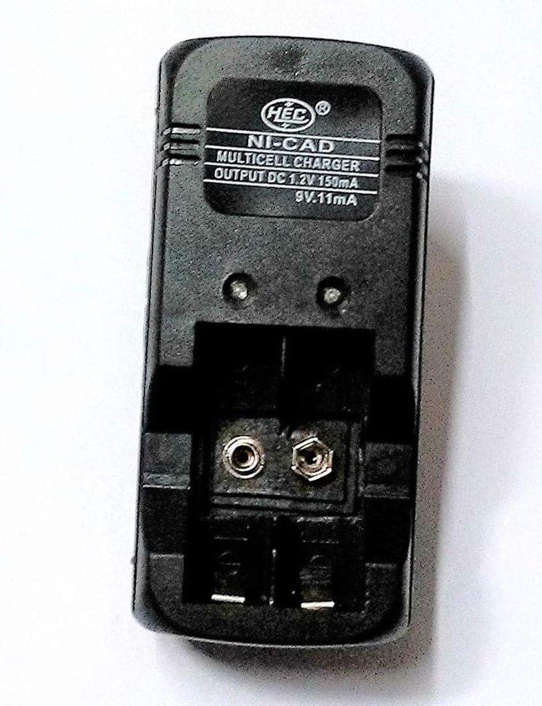 Nawani 9 Volts and Re-Chargeable Cell Batteries Charger (Black) view 3