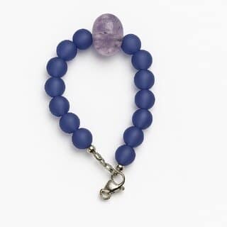 Techiefox Stylish Blue Matte Plastic Bead Bracelet with Central Marbled Accent Bead Elegant Unisex Wrist Accessory