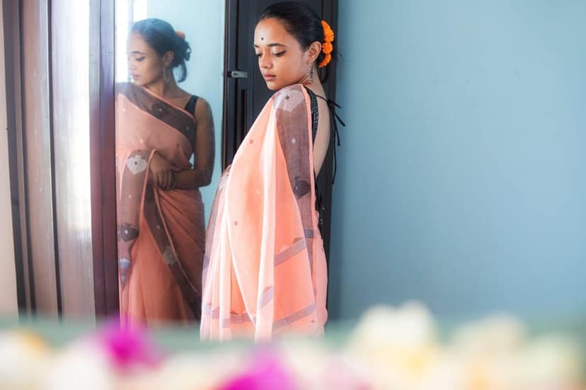 Kaisori Chandan handspun handwoven Jamdani saree view 2