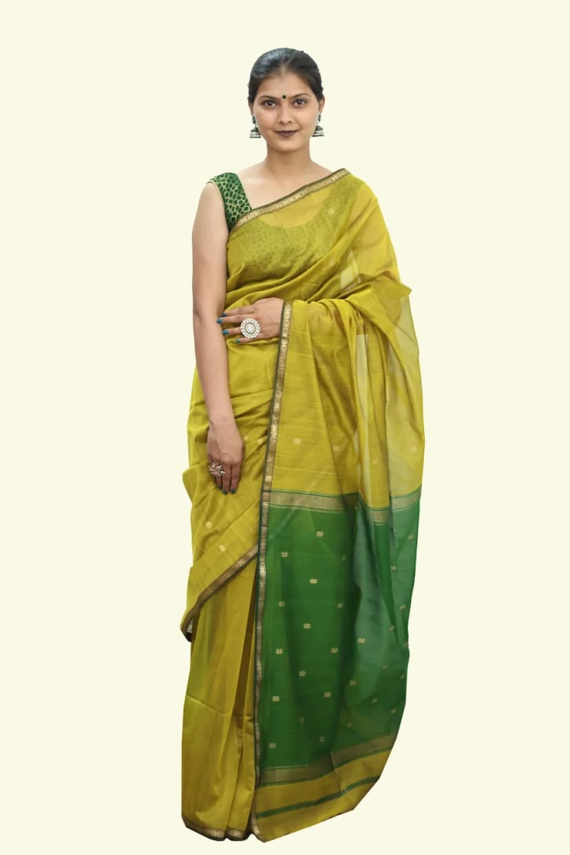 Regal Star motif handwoven Saree with Tassels – Yellow Green