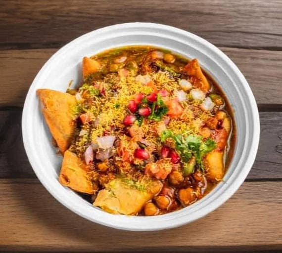 Samosa Chana Chaat