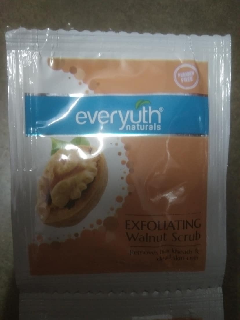 Everyuth walnut scrub