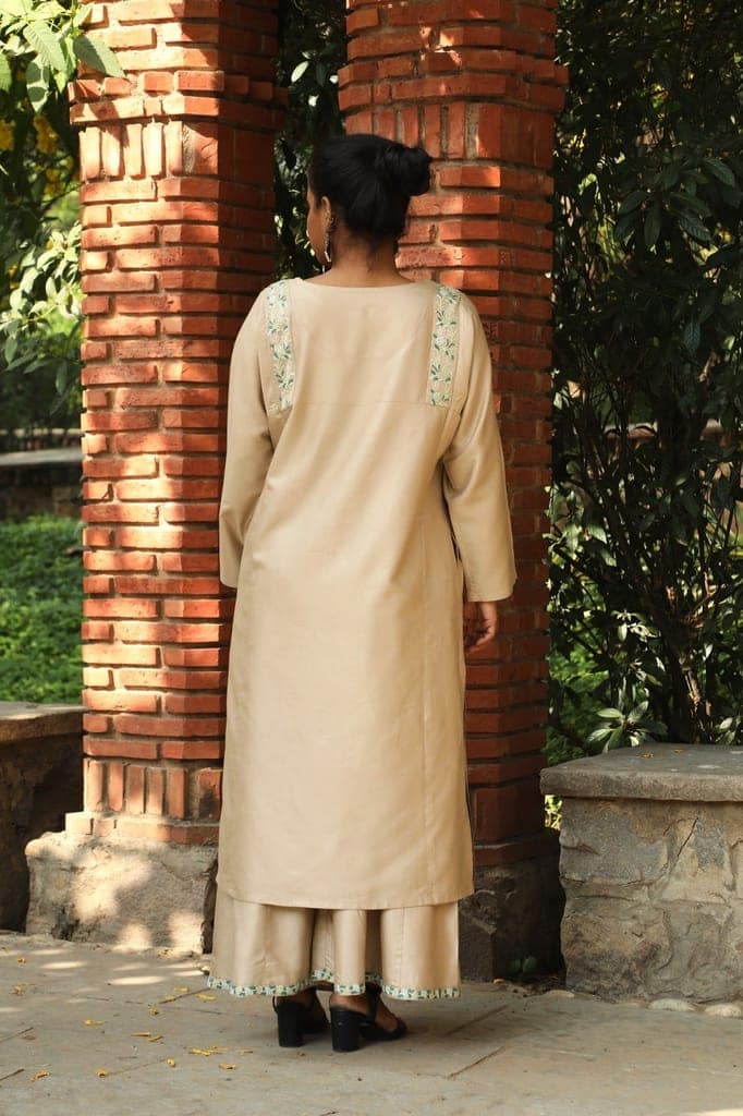 Zahrun Beige Kurta With Hand Embroidered Shoulder Detail view 4