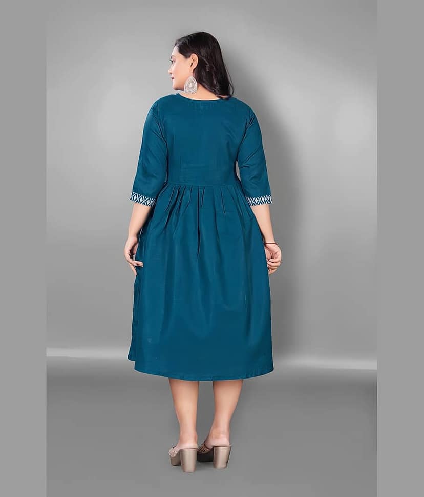 Hetsa Women Cotton Blend Embroidered Anarkali Kurti ( Blue ) view 2