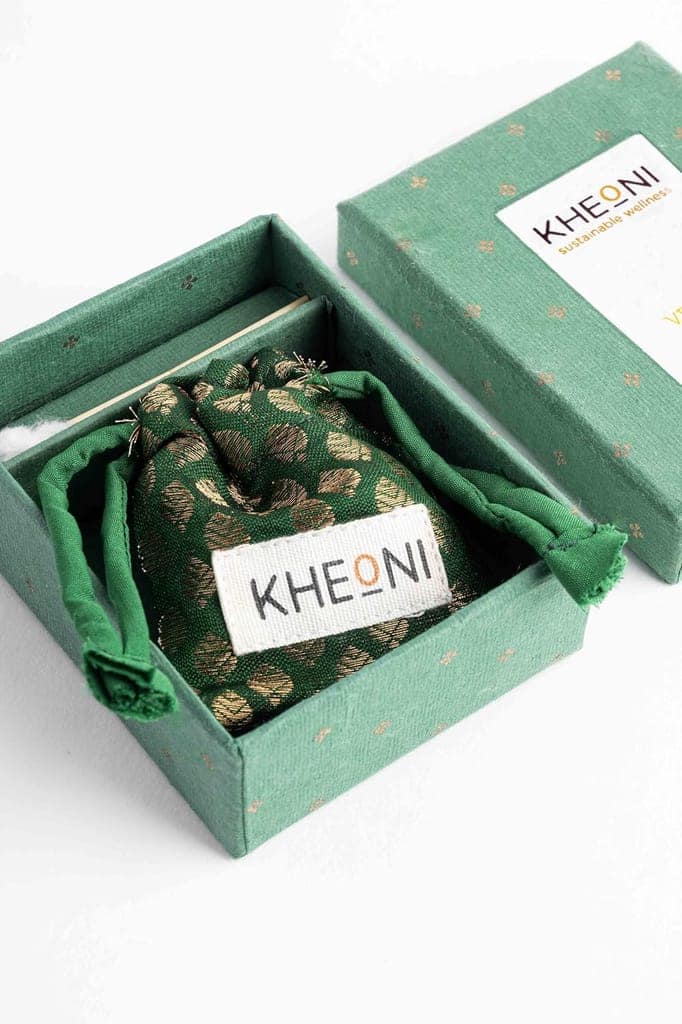 Vetiver Natural Attar view 3