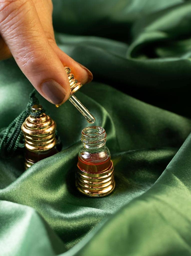 Vetiver Natural Attar view 7