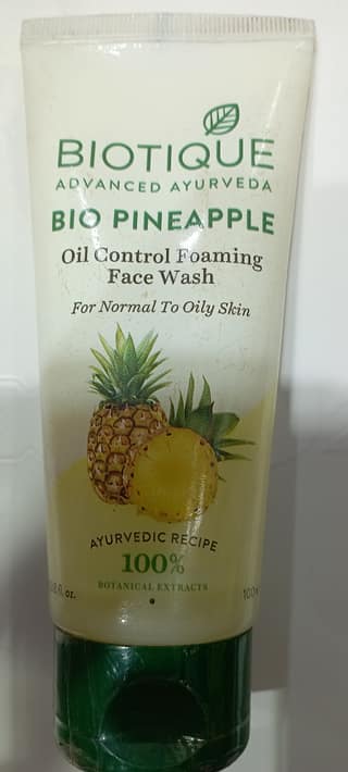 BIOTIQUE ADVANCED AYURVEDA BIO PINEAPPLE FACE WASH 100 ML