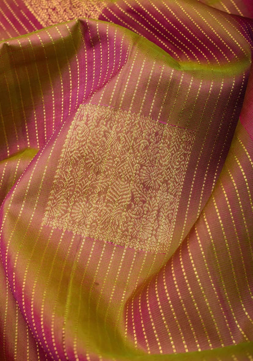 Triple Tone Vairaoosi Gadwal Silk Saree in Moss, Brown & Pink with Geometric Motifs | SILK MARK CERTIFIED view 3
