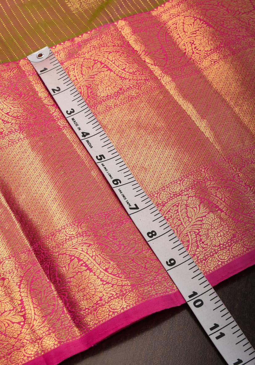 Triple Tone Vairaoosi Gadwal Silk Saree in Moss, Brown & Pink with Geometric Motifs | SILK MARK CERTIFIED view 7