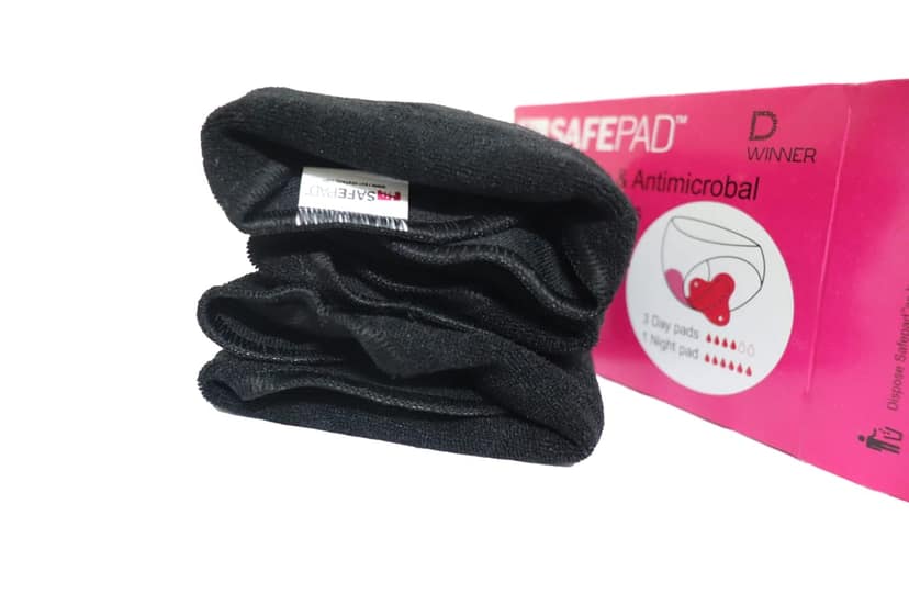 SAFEPAD REUSABLE & ANTIMICROBIAL SANITARY PADS ( BLACK ) view 4