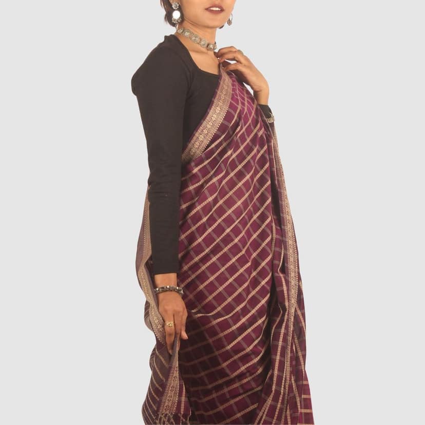 Wine Maroon Maheshwari Silk Cotton Saree with Golden Checkered Pattern and Zari Border