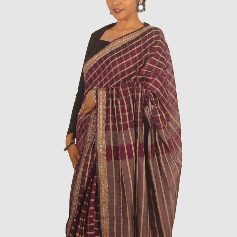 Wine Maroon Maheshwari Silk Cotton Saree with Golden Checkered Pattern and Zari Border view 6