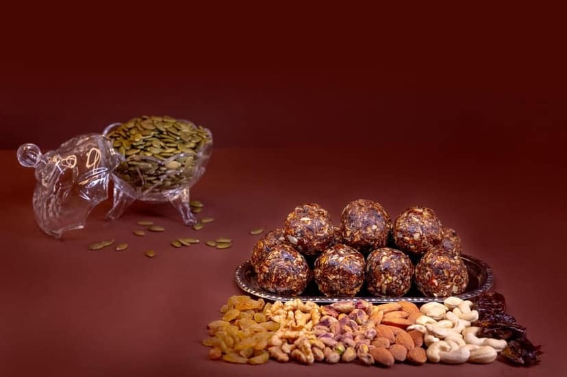 Desi Mitahara Dates & Nuts Laddoo (Energy Balls) - 480g Wholesome Snack view 3