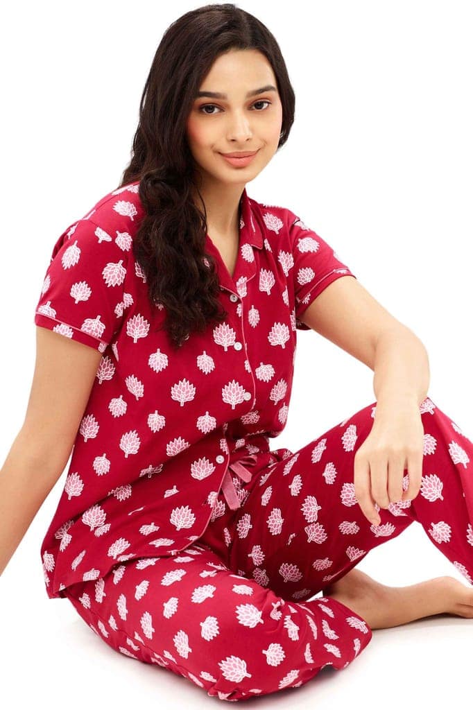 ZEYO Women's Cotton Navy Blue Leaf Printed Night suit set