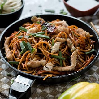 Schezwan Chicken Noodles