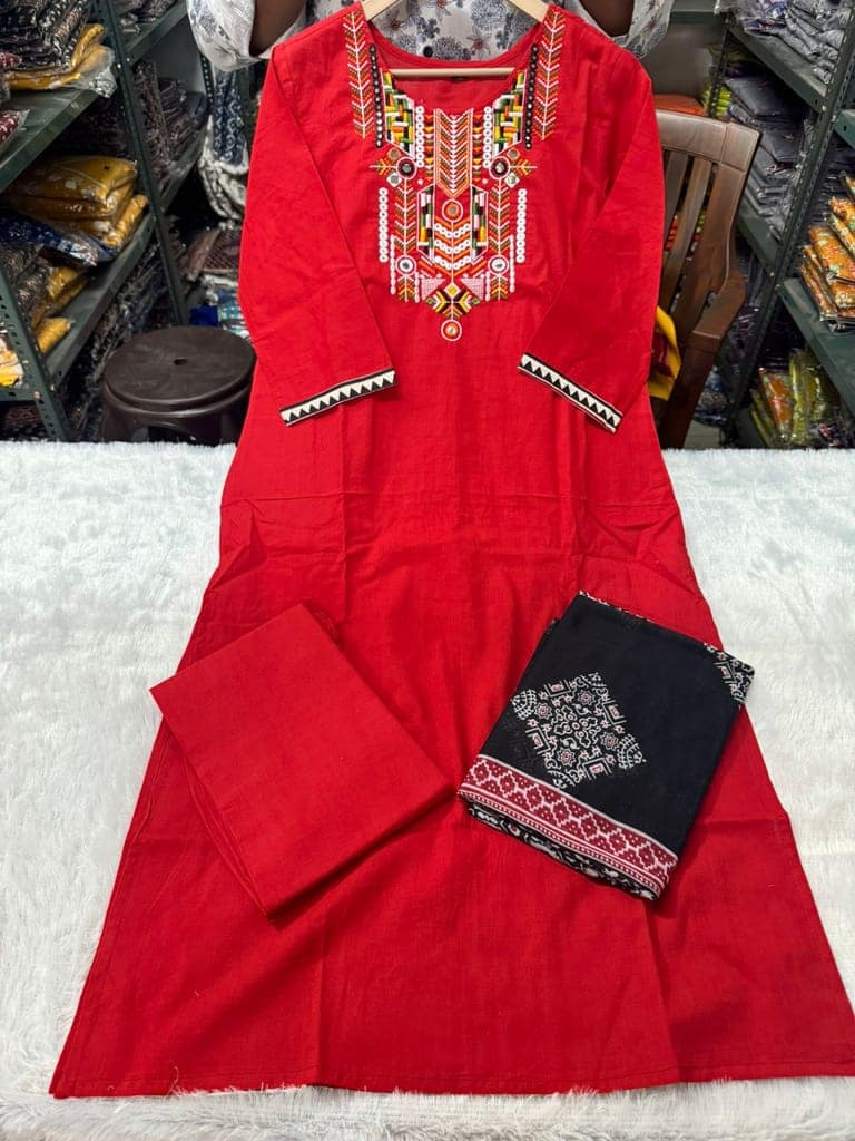 Women's Red Embroidered Cotton Kurta Set with Printed Dupatta view 4