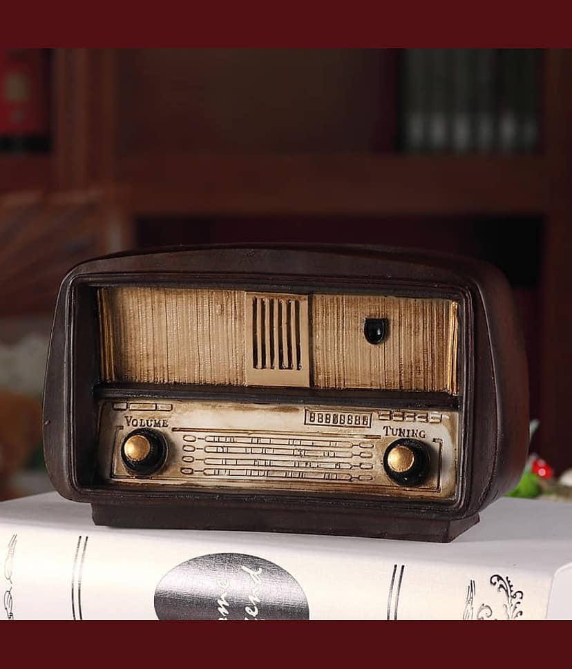 Flenzy Pack Of 1 Charming Mini Retro Radio