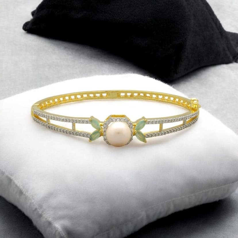 Sri Jagdamba Pearls Celeste Regal Pearl Bracelet For Women Girls