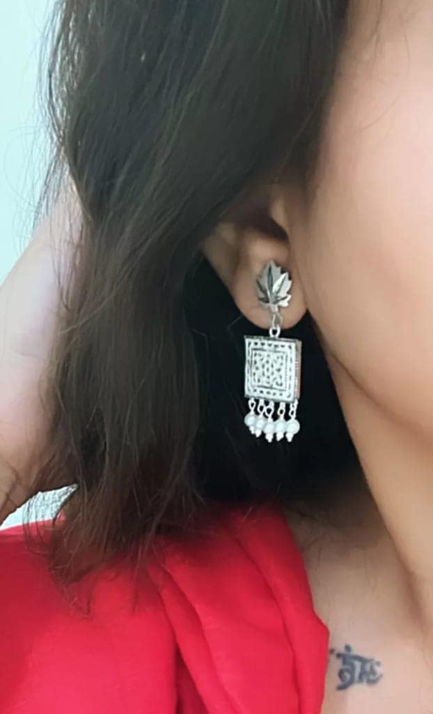 Dongri Earring view 3