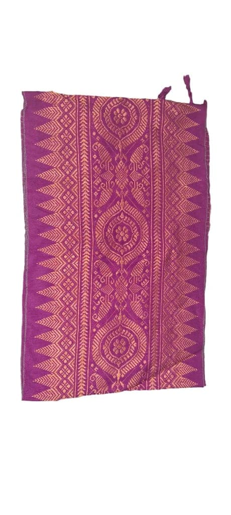Traditional handwoven muffler view 3