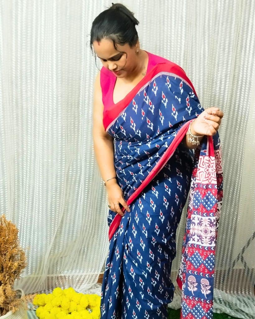 Mulmul Cotton Saree Royal Blue Color Handblock Printed with contrast blouse-6434 view 3