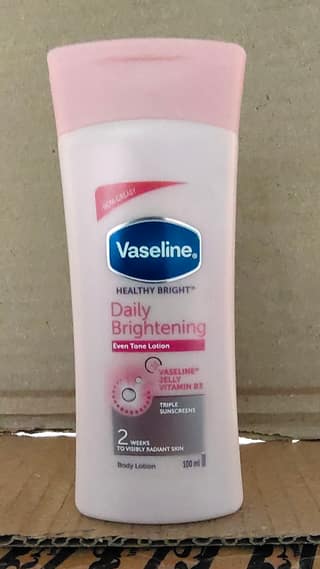 Vaseline daily brightening even tone lotion