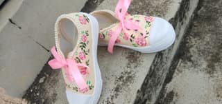 VHO INDIA 04 ROSE SHOES