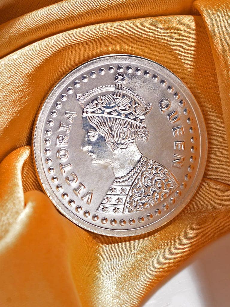 Silver toned 10 gram 999 Round Silver Coin view 2