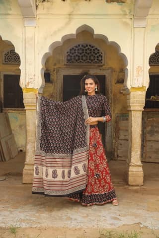 Handblock Printed Cotton Lehanga And Top With Mulmul Dupatta (Size: 34-46) Dark Grey & Red Color-2234