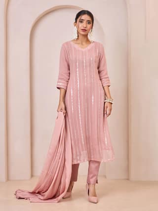 Blush Pink Viscose Blend Kurti Set & Dupatta With Embroidery