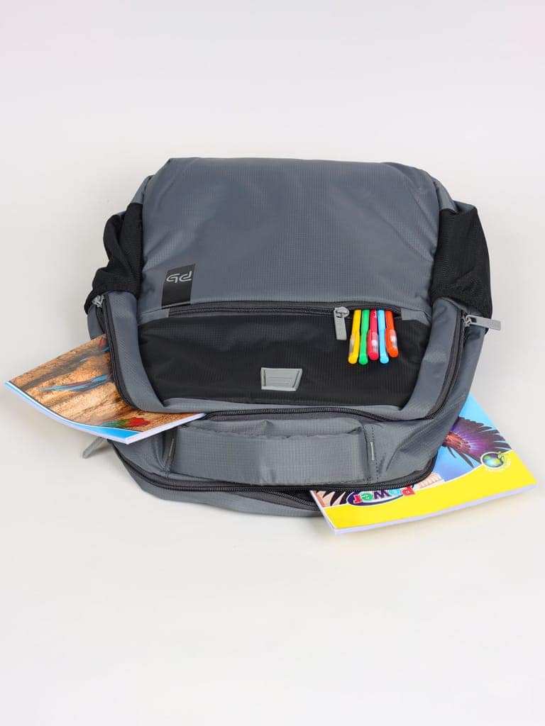 PB Pearl Bags Medium 30L Space Water Resistant 22.5 L Laptop Backpack view 7