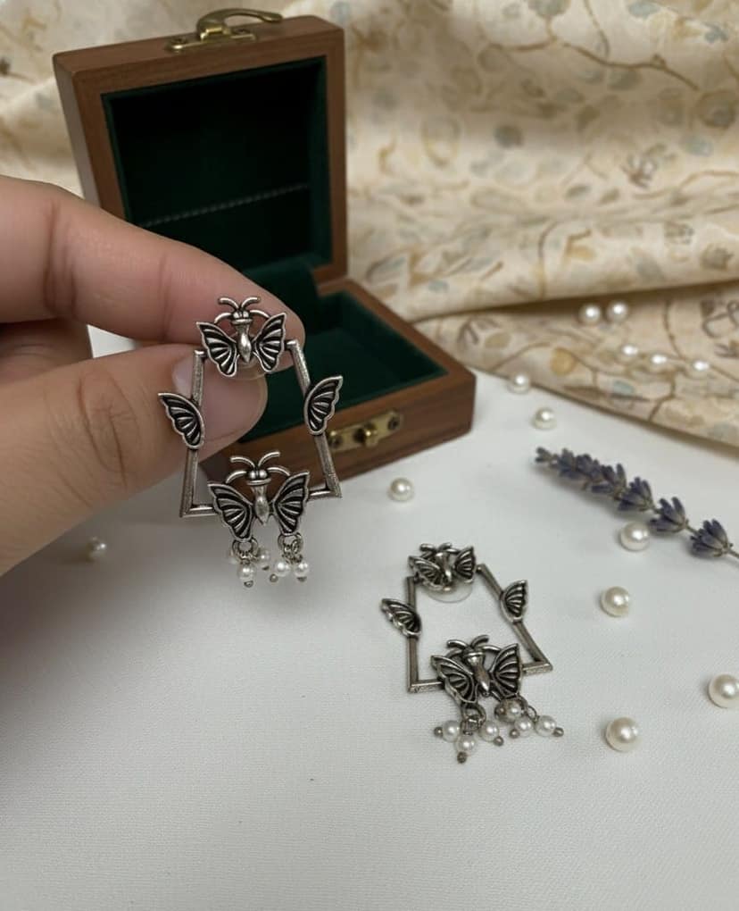 Glamvila Regal Swan and Butterfly Earring Combo view 4