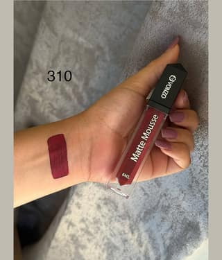 VONZO Maroon Matte Long Lasting Liquid Lipstick ( Pack of 1 )