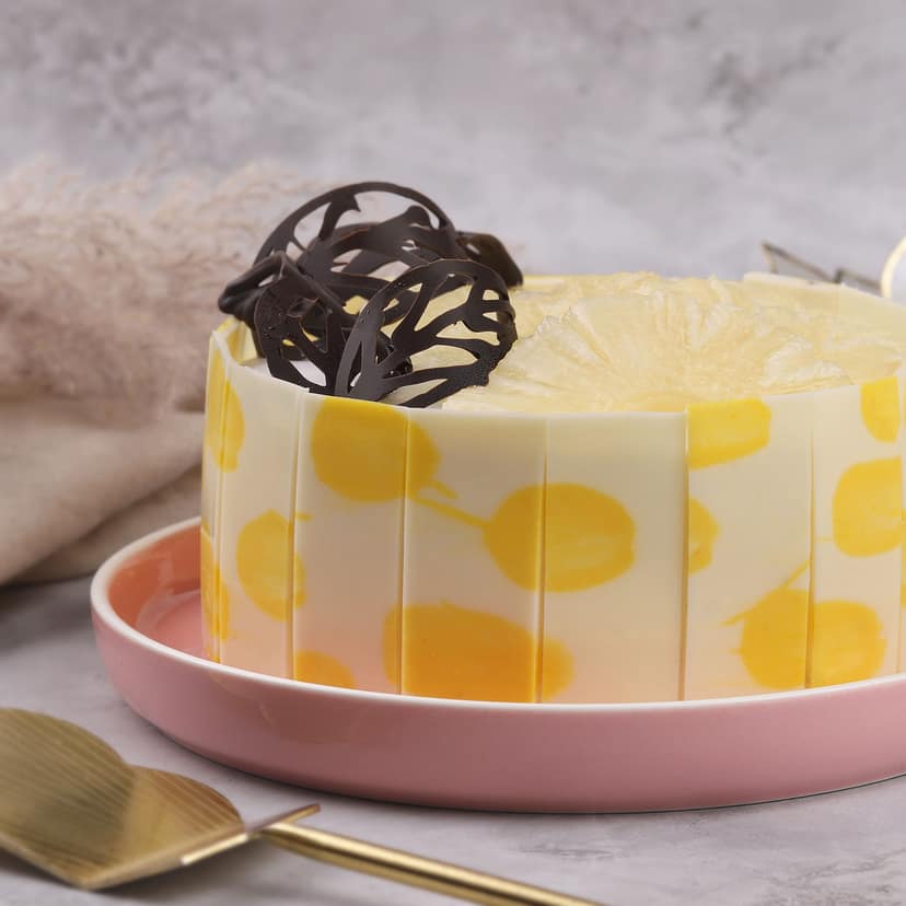 Golden Pineapple Delight Half Kg view 4