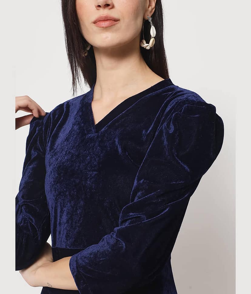 Rudrakriti Women Velvet Solid A-line Dress ( Maroon ) view 2
