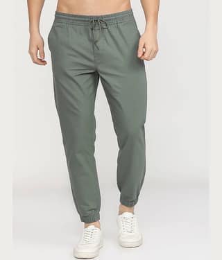 Highlander Slim Flat Men's Cargos - Green ( Pack of 1 )