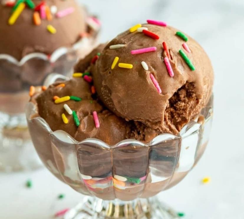 Chocolate ice cream 2 scoops