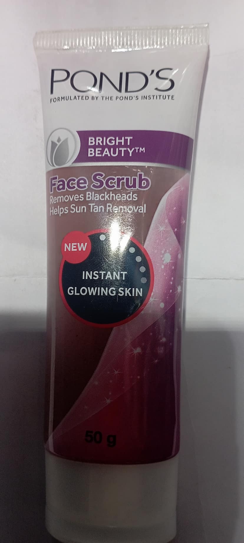 Ponds bright beauty face scrub instant glowing skin 50 g