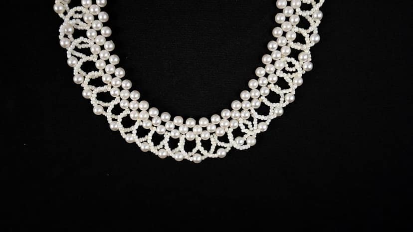 Pearl Chain01122 view 2