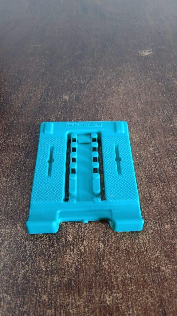 Adjustable 4 Steps Foldable Mobile Stand Holder (1 pc) view 8