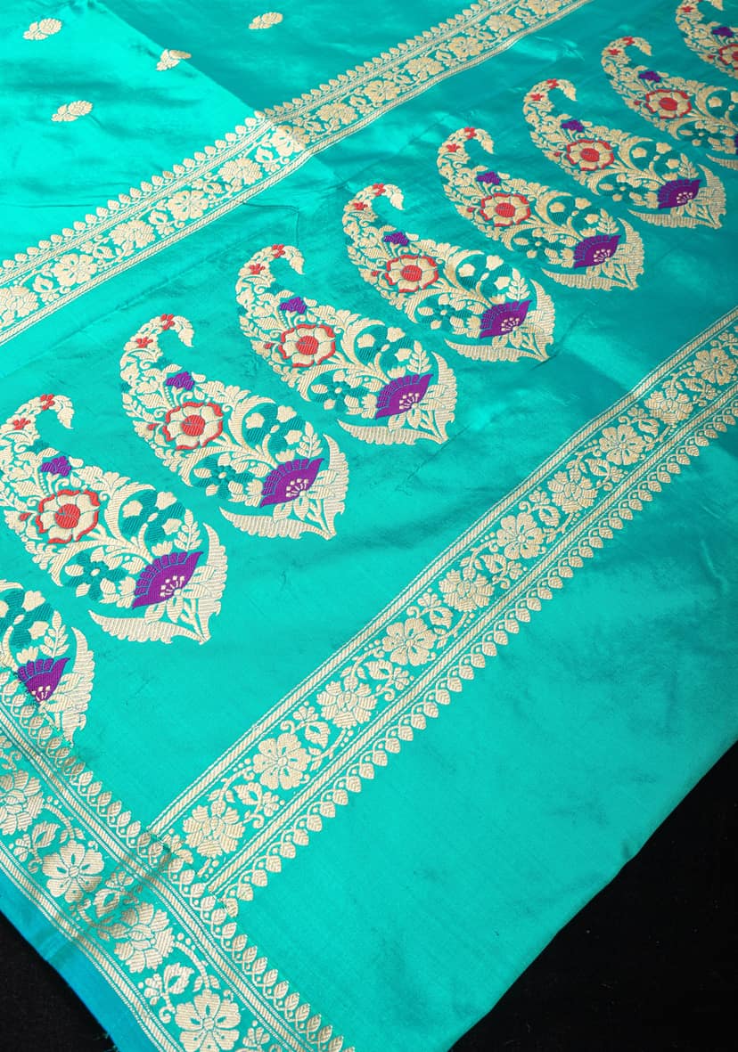 Feroza Banarasi Katan Silk Lightweight Saree With zari Butti and Meenaakari Paisley Pallu | SILK MARK CERTIFIED view 4