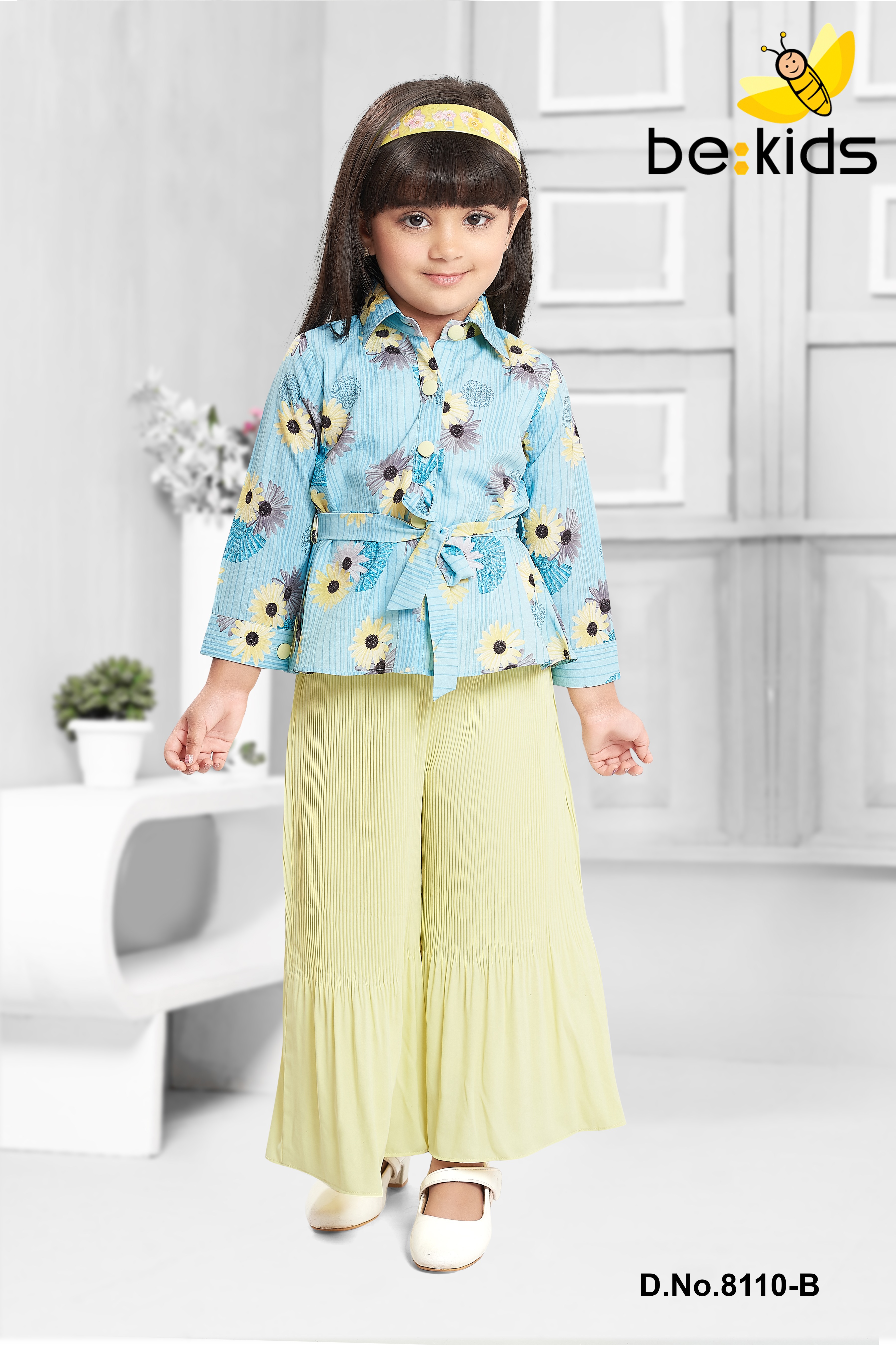 Beautiful Lemon Pleated Culottes With Floral Shirt And Belt