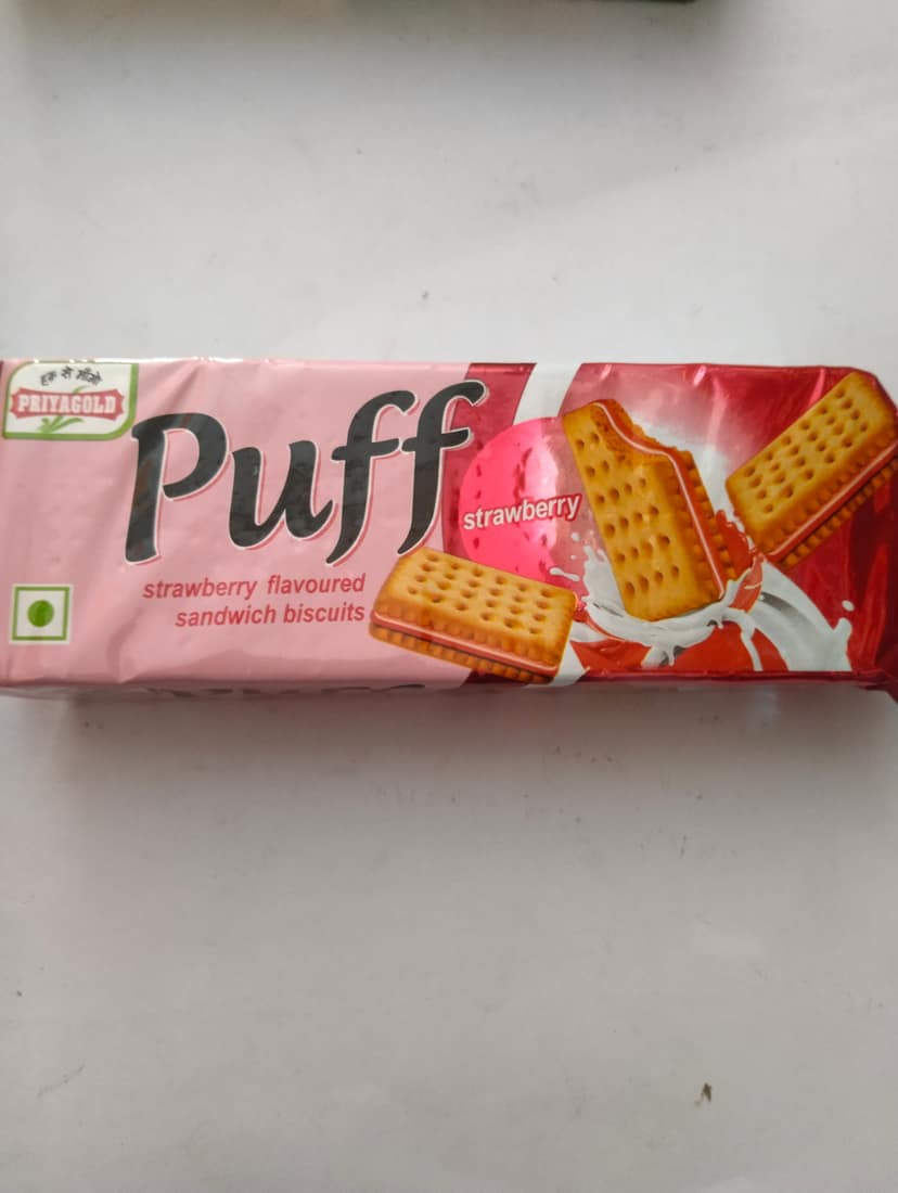 Priyagold Puff Strawberry flavoured Sandwich biscuits