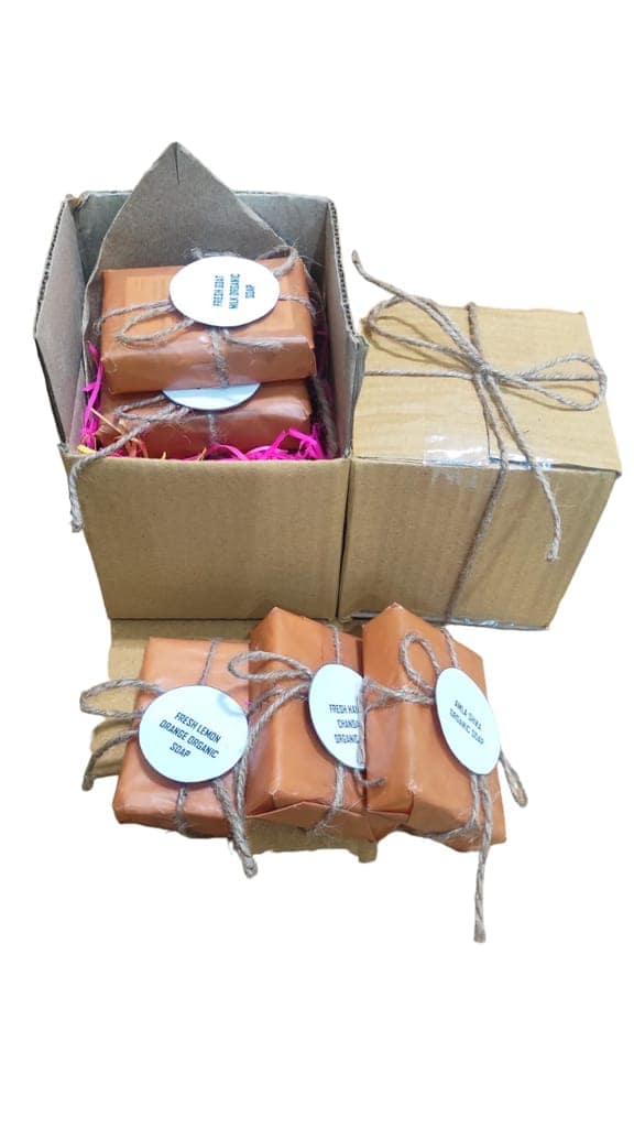 Organic Soap (Gift Hamper) view 3