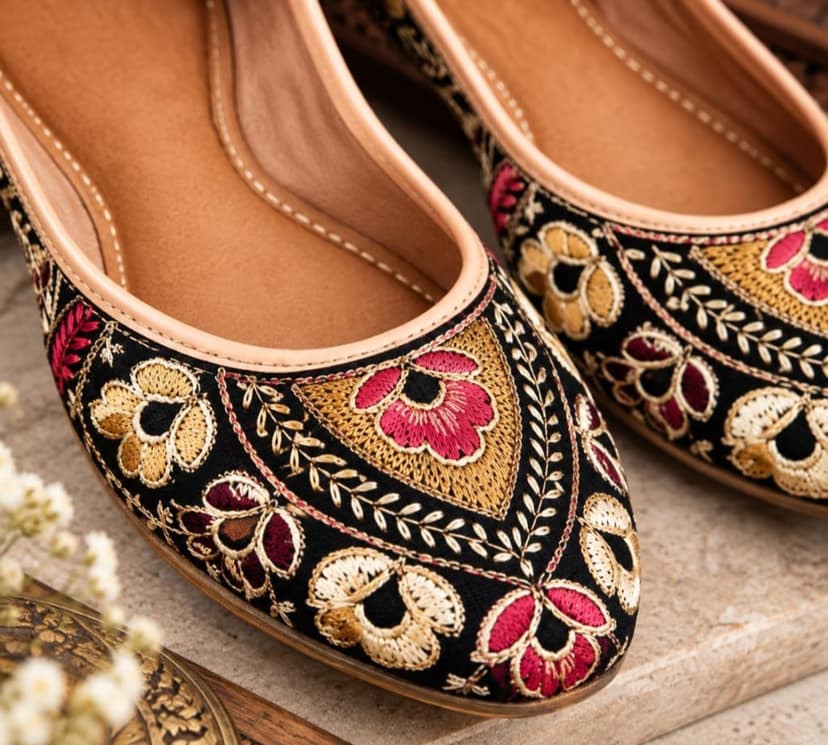 Premium Black Handmade Embroidered Jutti with Zari & Floral Thread Work - Custom Fit view 2