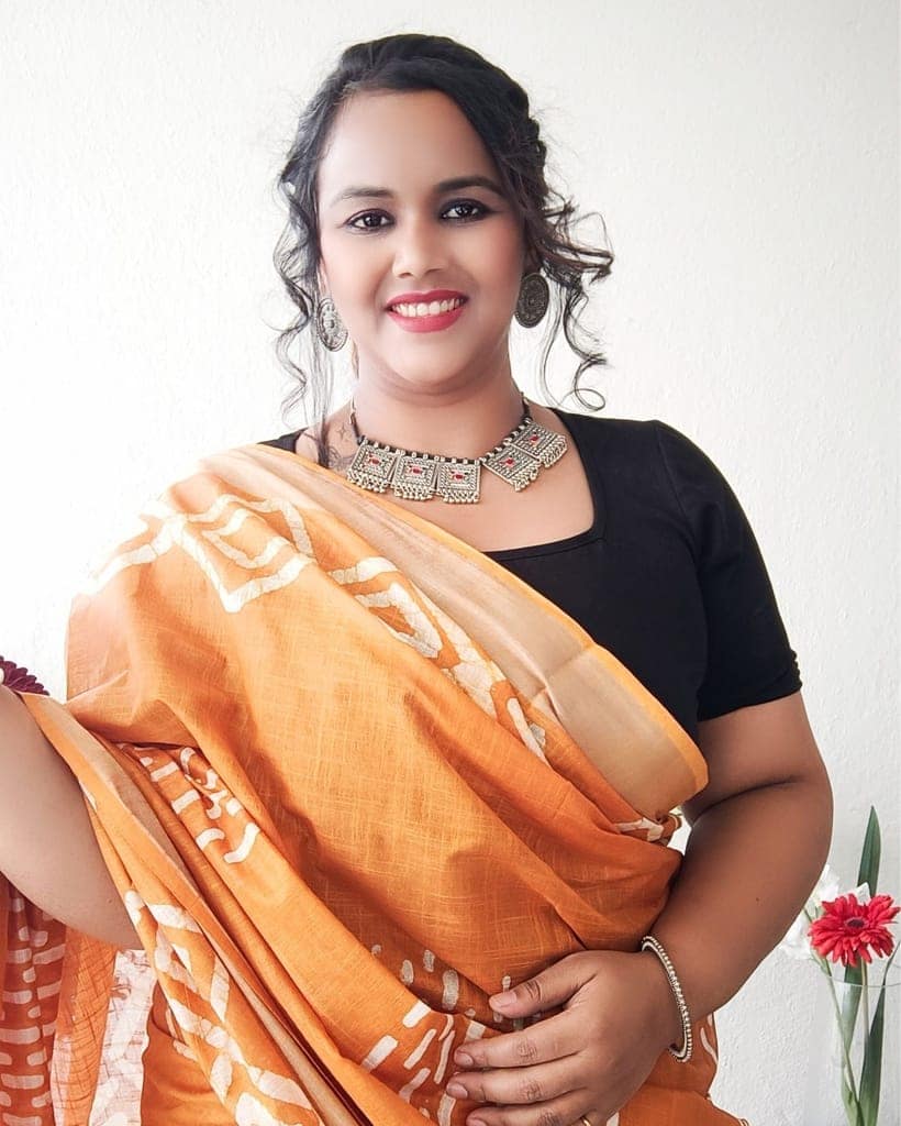 Slub Linen Batik Print Saree Mustard Yellow Color with running blouse-3026 view 5