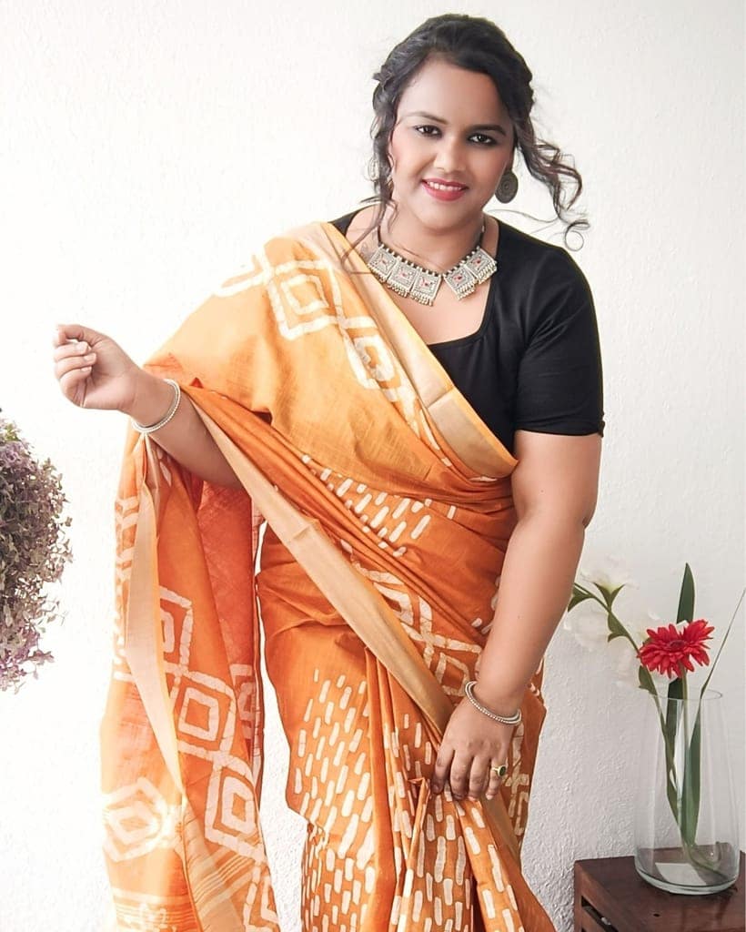 Slub Linen Batik Print Saree Mustard Yellow Color with running blouse-3026 view 6