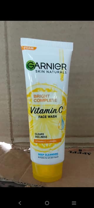 Garnier skin natural vitamin c gel face wash