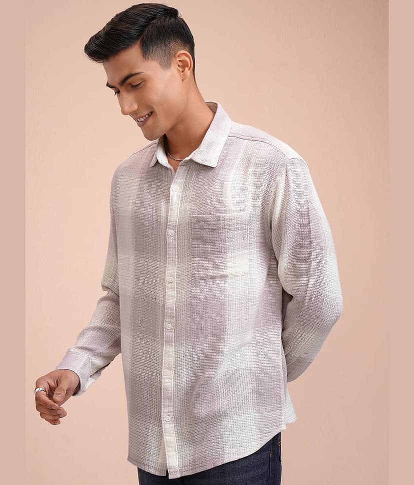 Locomotive 100% Cotton Relaxed Fit Checks Full Sleeves Men's Casual Shirt - Mauve ( Pack of 1 ) view 4